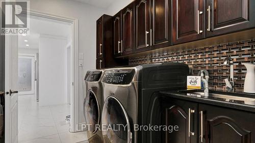 624 Pleasant Park Road, Ottawa, ON - Indoor Photo Showing Laundry Room