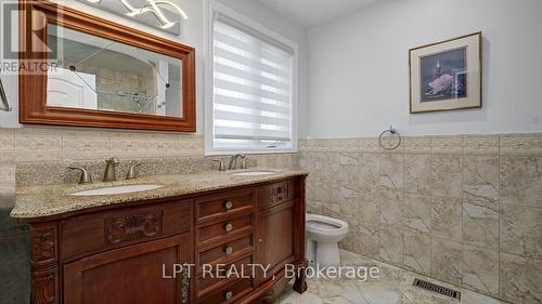 624 Pleasant Park Road, Ottawa, ON - Indoor Photo Showing Bathroom