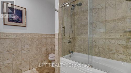 624 Pleasant Park Road, Ottawa, ON - Indoor Photo Showing Bathroom