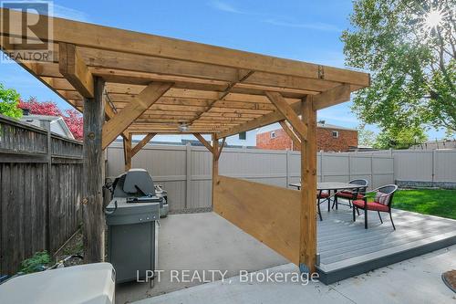 624 Pleasant Park Road, Ottawa, ON - Outdoor With Exterior