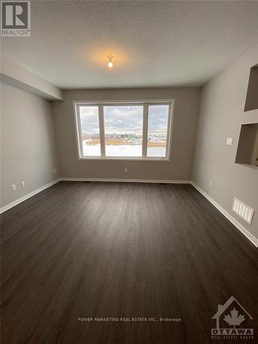487 Cope Drive, Ottawa, ON - Indoor Photo Showing Other Room