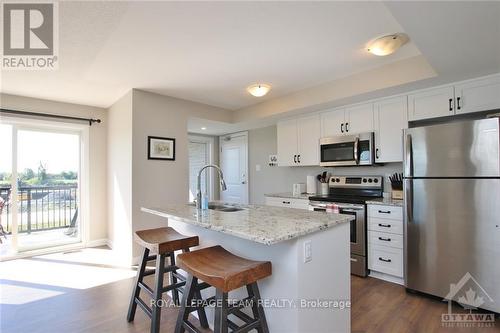 60 Affinity Private, Ottawa, ON - Indoor Photo Showing Kitchen With Stainless Steel Kitchen With Upgraded Kitchen