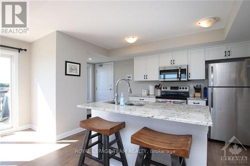 60 Affinity Private, Ottawa, ON - Indoor Photo Showing Kitchen With Stainless Steel Kitchen With Upgraded Kitchen