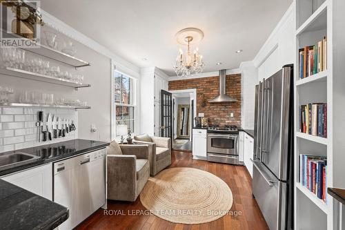 529 Mcleod Street, Ottawa, ON - Indoor Photo Showing Kitchen With Stainless Steel Kitchen With Upgraded Kitchen