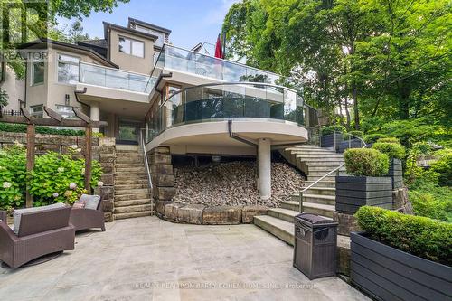 11 Ormsby Crescent, Toronto, ON - Outdoor