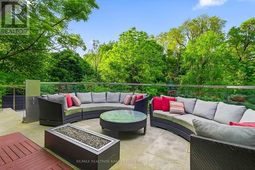 11 Ormsby Crescent, Toronto, ON - Outdoor