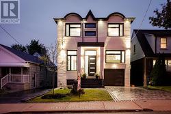 1A ROBLIN AVENUE Toronto, ON M4C 3P7