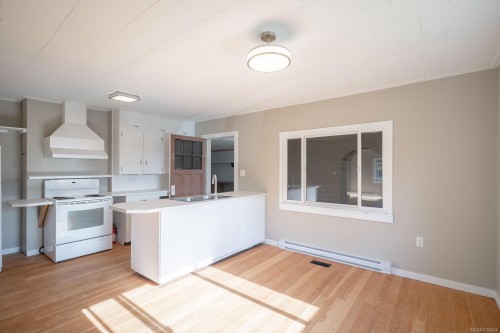 1640 Cedar Rd, Nanaimo, BC 