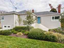 2420 Bowker Ave Oak Bay, BC V8R 2G1