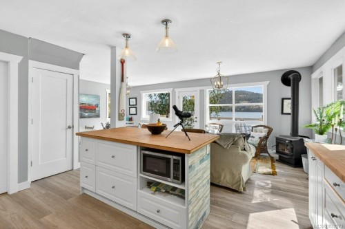 276 Winter Harbour Rd, Winter Harbour, BC 