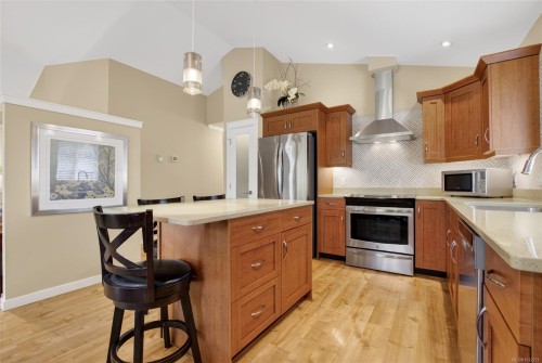 5892 Stonehaven Dr, Duncan, BC 