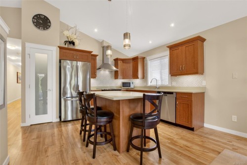 5892 Stonehaven Dr, Duncan, BC 