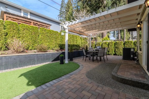 5892 Stonehaven Dr, Duncan, BC 