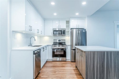 207-6320 Sentinal Dr  Nanaimo, BC V9V 1W4