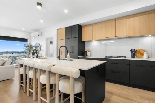 116-2341 Bear Mountain Pkwy  Langford, BC V9B 6V1