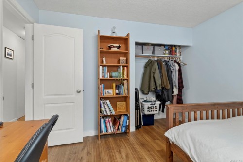 524 Grayson Rd, Campbell River, BC 