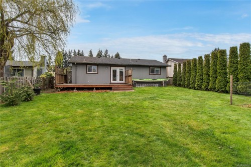 524 Grayson Rd, Campbell River, BC 