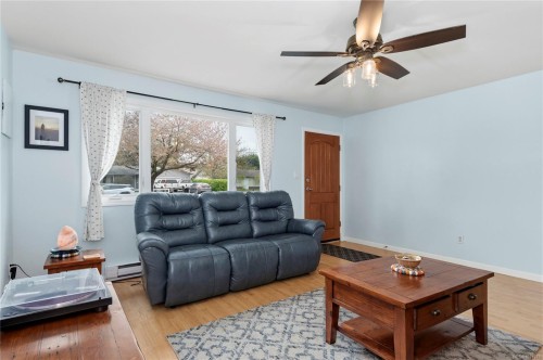 524 Grayson Rd, Campbell River, BC 