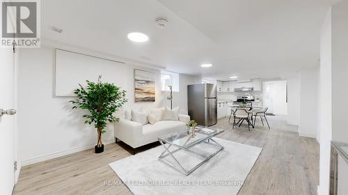 23 Marsh Road, Toronto, ON - Indoor Photo Showing Living Room
