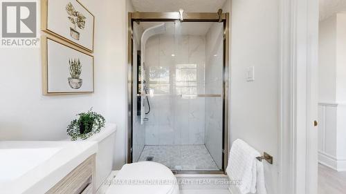 23 Marsh Road, Toronto, ON - Indoor Photo Showing Bathroom