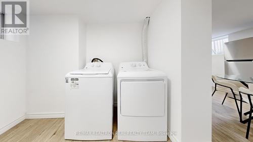 23 Marsh Road, Toronto, ON - Indoor Photo Showing Laundry Room
