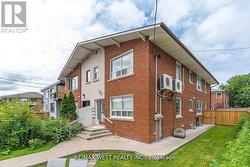 MAIN FLOOR - 34 PENHURST AVENUE Toronto, ON M8Y 3A9