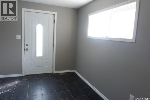 600 Railway Avenue E, Assiniboia, SK - Indoor Photo Showing Other Room