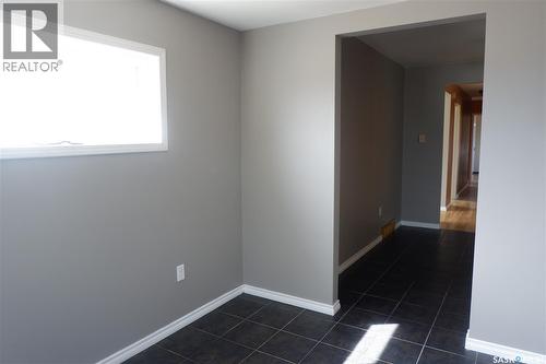 600 Railway Avenue E, Assiniboia, SK - Indoor Photo Showing Other Room