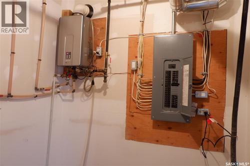 600 Railway Avenue E, Assiniboia, SK - Indoor Photo Showing Basement