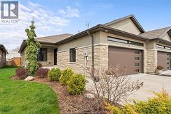 6 HOLLY Kingsville, ON N9Y 0E9