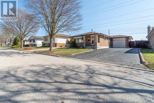 60 LYSANDA AVENUE  London South, ON N5Z 4L3