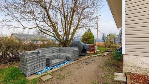 103 8Th Avenue, Creston, BC - Outdoor