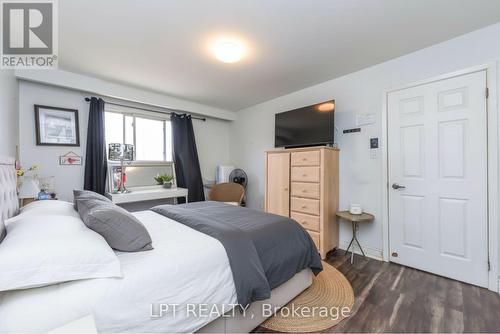 7101 Codlin Avenue, Mississauga, ON - Indoor Photo Showing Bedroom