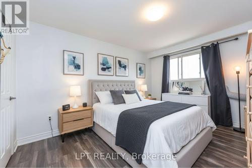 7101 Codlin Avenue, Mississauga, ON - Indoor Photo Showing Bedroom