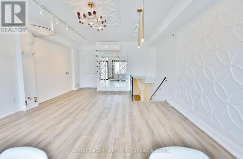 1012 Lagoon Street, Mississauga, ON 