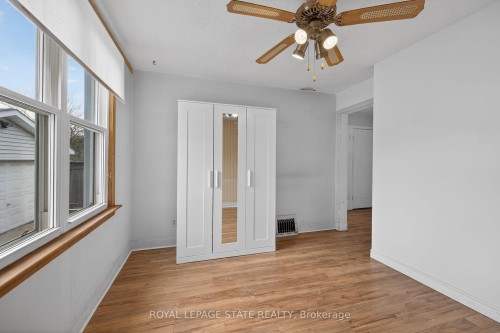 163 Rosedale Avenue, Hamilton, ON - Indoor Photo Showing Other Room