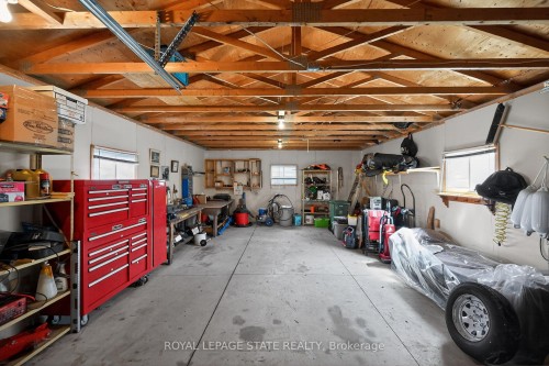 163 Rosedale Avenue, Hamilton, ON - Indoor Photo Showing Garage