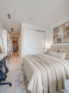 1714-195 Mccaul Street Toronto, ON M5T 0E5