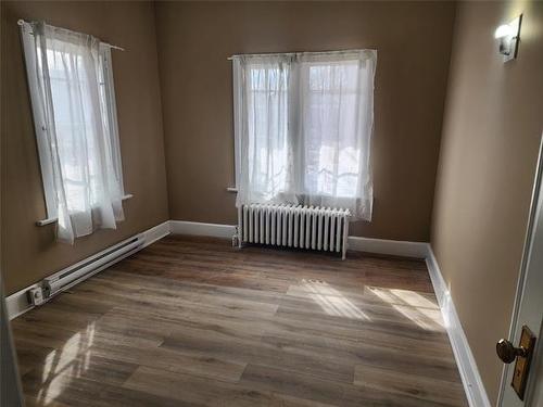 74 St Mary'S Rd, Winnipeg, MB 