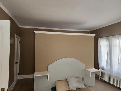 74 St Mary'S Rd, Winnipeg, MB 