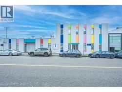 1545 W 3RD AVENUE  Vancouver, BC V6J 1J8