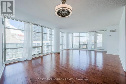 609 - 10 Navy Wharf Court, Toronto, ON - Indoor Photo Showing Other Room