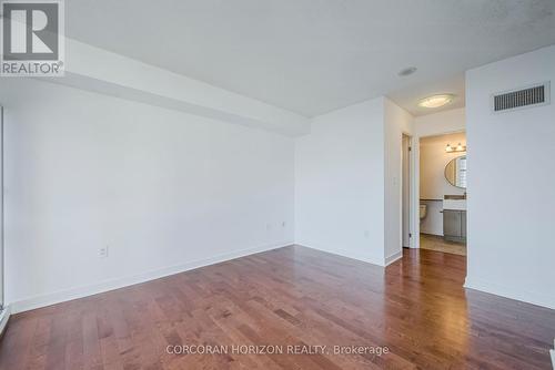 609 - 10 Navy Wharf Court, Toronto, ON - Indoor Photo Showing Other Room