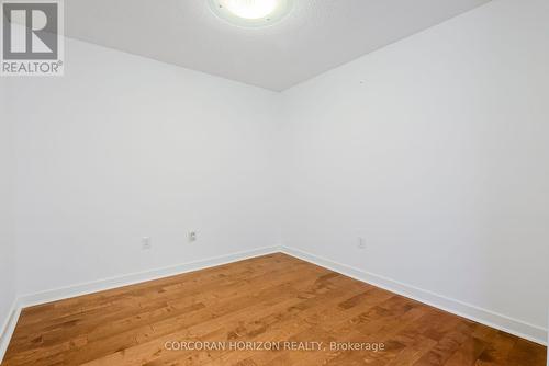 609 - 10 Navy Wharf Court, Toronto, ON - Indoor Photo Showing Other Room