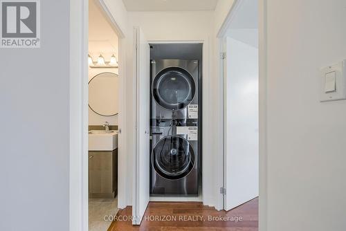 609 - 10 Navy Wharf Court, Toronto, ON - Indoor Photo Showing Laundry Room