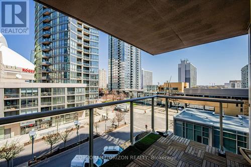 609 - 10 Navy Wharf Court, Toronto, ON - Outdoor