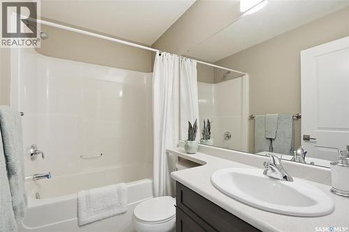 1216 Pringle Way, Saskatoon, SK - Indoor Photo Showing Bathroom