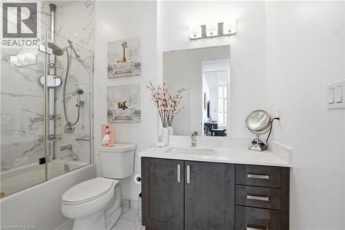 550 North Service Road Unit# 1504, Grimsby, ON - Indoor Photo Showing Bathroom