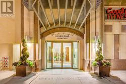 1905 - 8 PARK ROAD Toronto, ON M4W 3S5