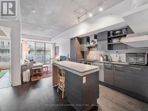 LPH31 - 1030 KING STREET W  Toronto, ON M6K 0B4